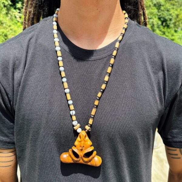 Collar: Yocahú